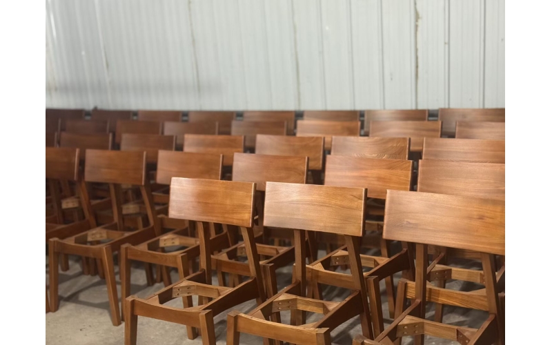 和风雅韵餐椅：一席木作，承托三餐四季的温润